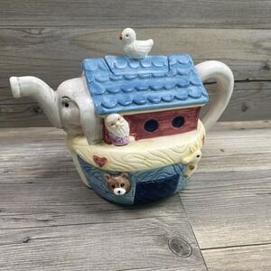 Rare VTG Teapot Noah's Ark Elephant Spout Dove Noah‎ Small Chip Lid Corner